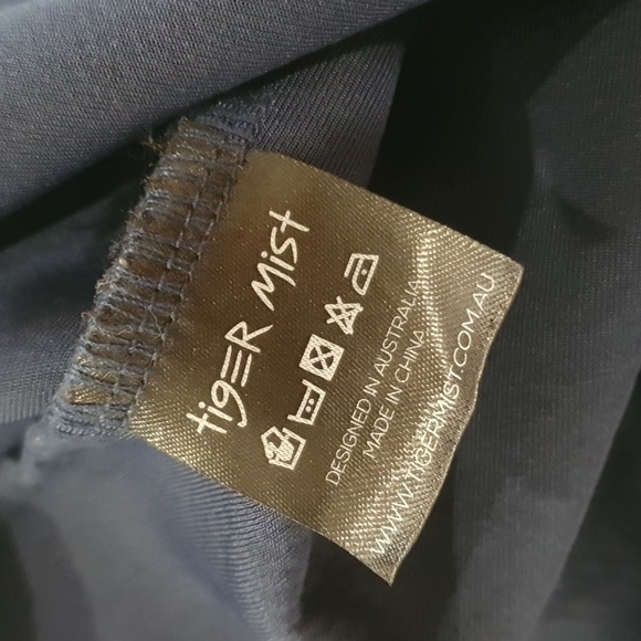 Tiger Mist Size M Navy Blue High Neck Sleeveless Dress Size 12 approx - Picture 7 of 8